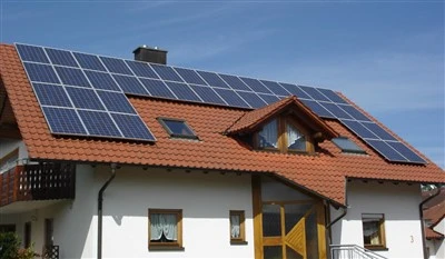 Samodzielny domowy system zasilania energią słoneczną o mocy 5 kW